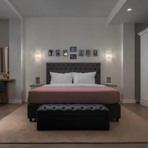 https://no-39-svolou-suites.hotelschalkidiki.net