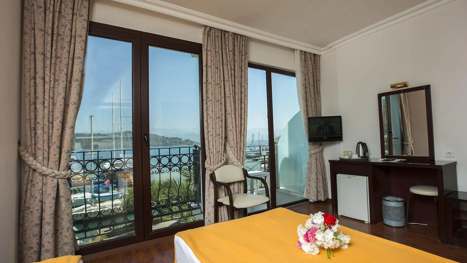 Ata Park Hotel Φετιγιέ